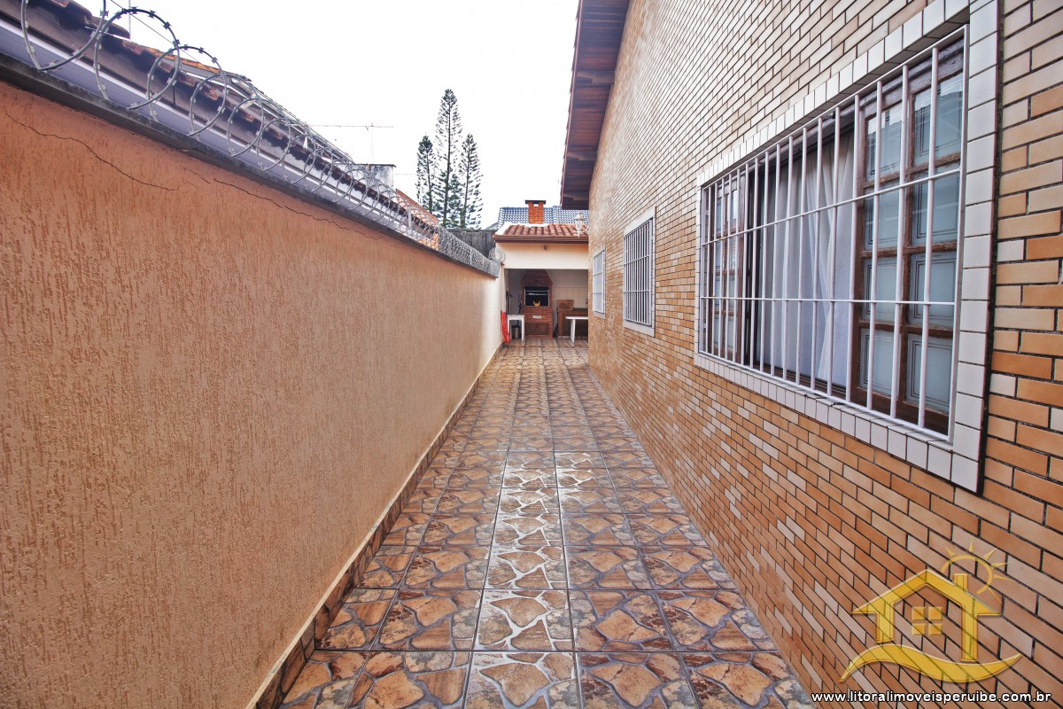 Casa no bairro Oásis, Lado Linha