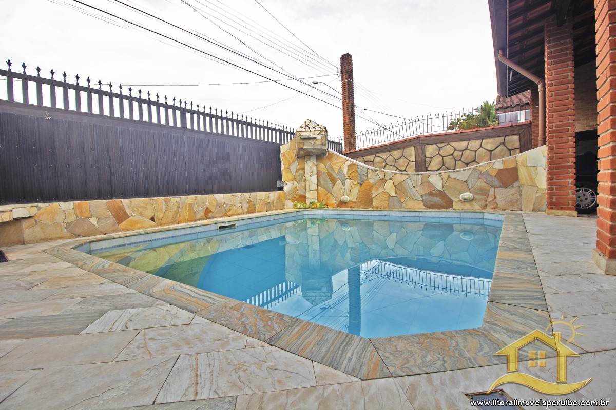 Casa no bairro Oásis, Lado Linha