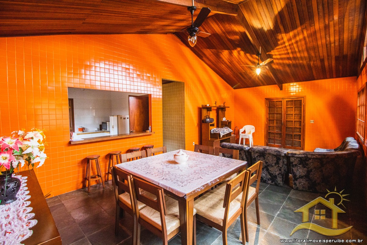 Casa no bairro Arpoador, Lado Linha