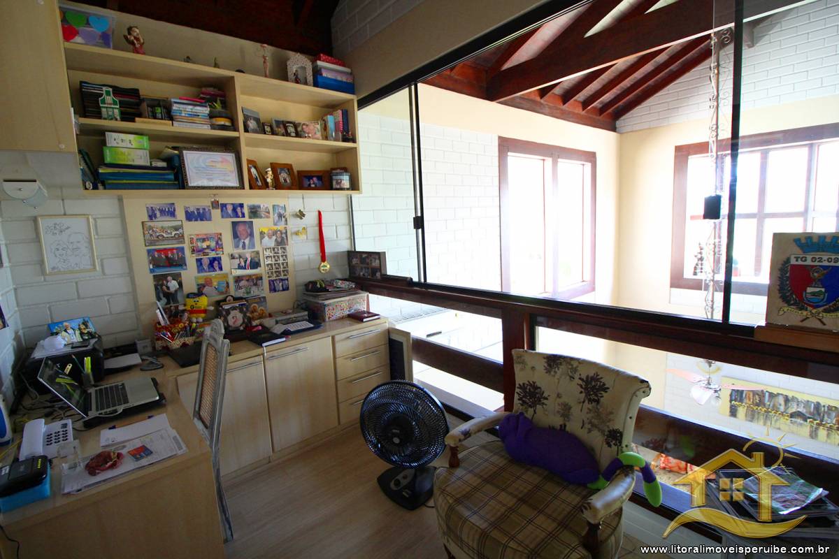 Casa no bairro Bougainvillée III, Lado Linha