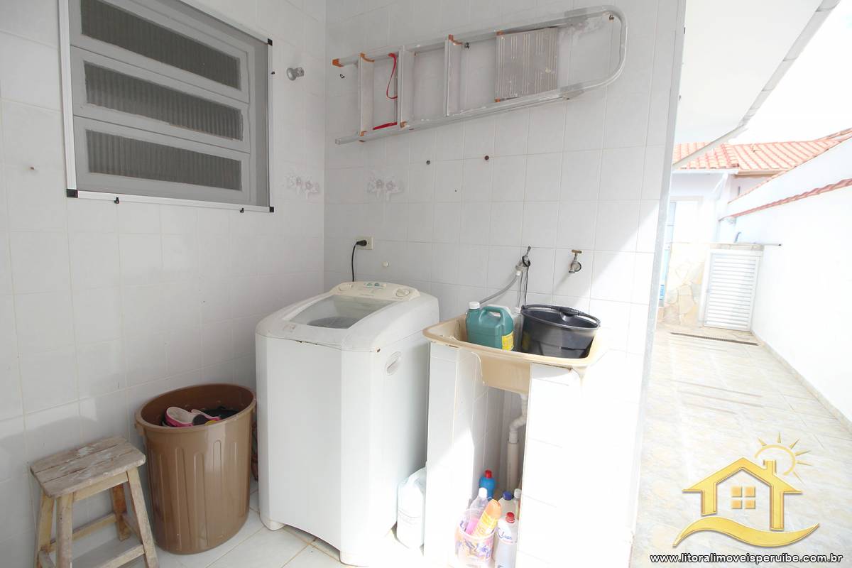 Casa no bairro Stella Maris, Lado Linha