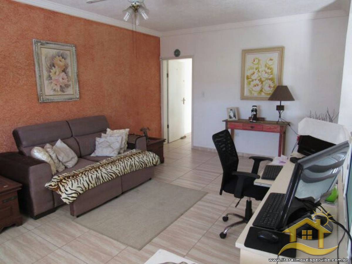 Casa no bairro Belmira Novaes, Lado Praia