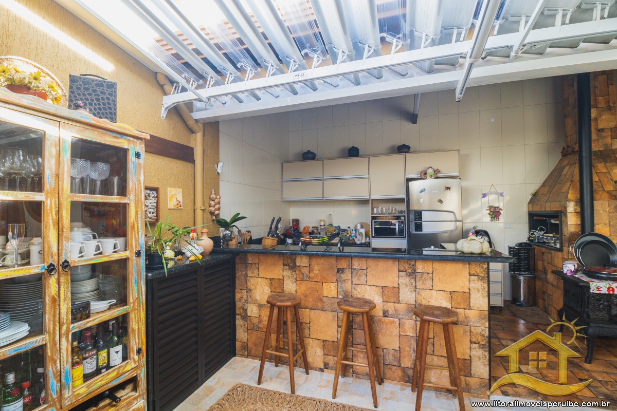 Casa no bairro Oásis, Lado Linha