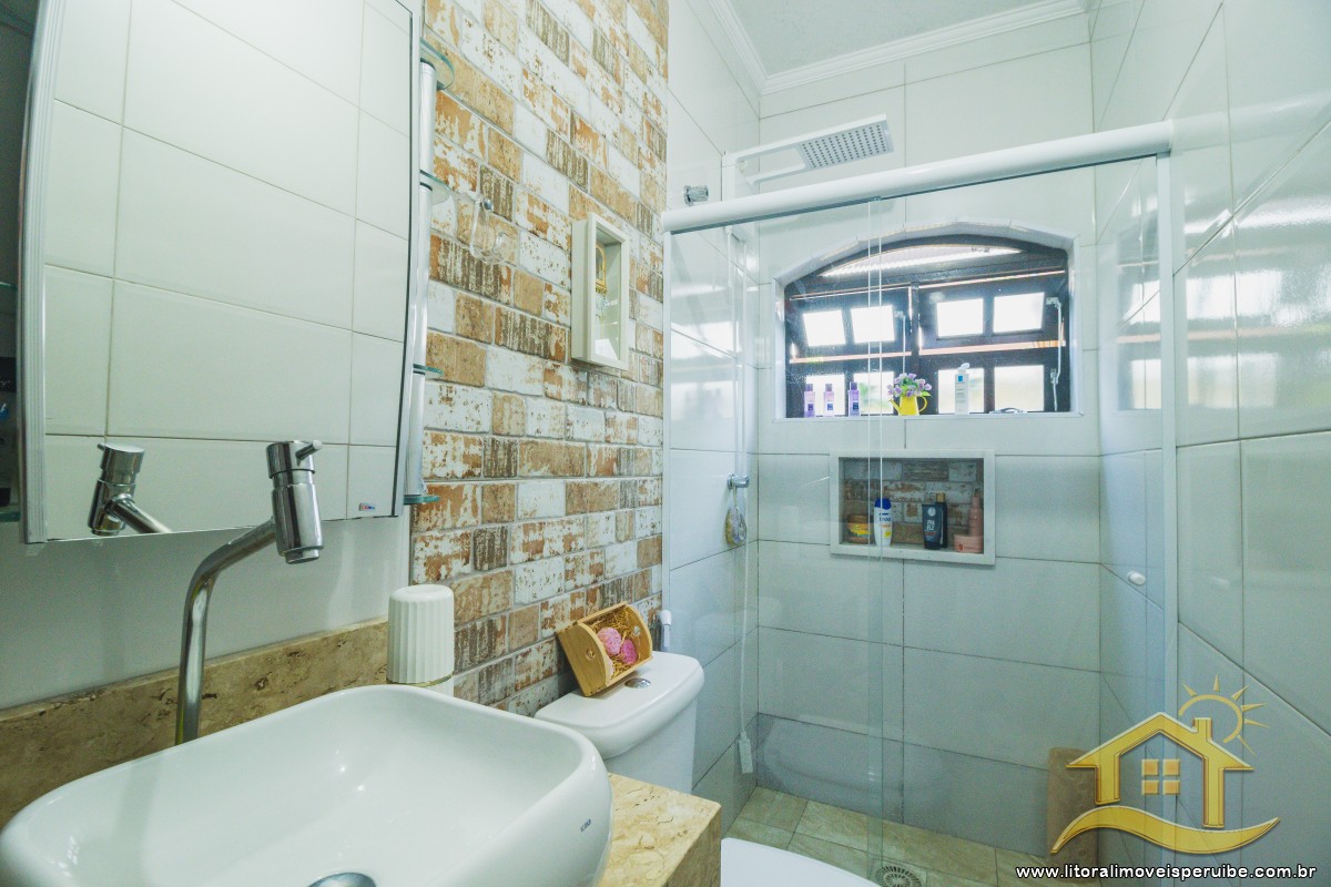 Casa no bairro Oásis, Lado Linha