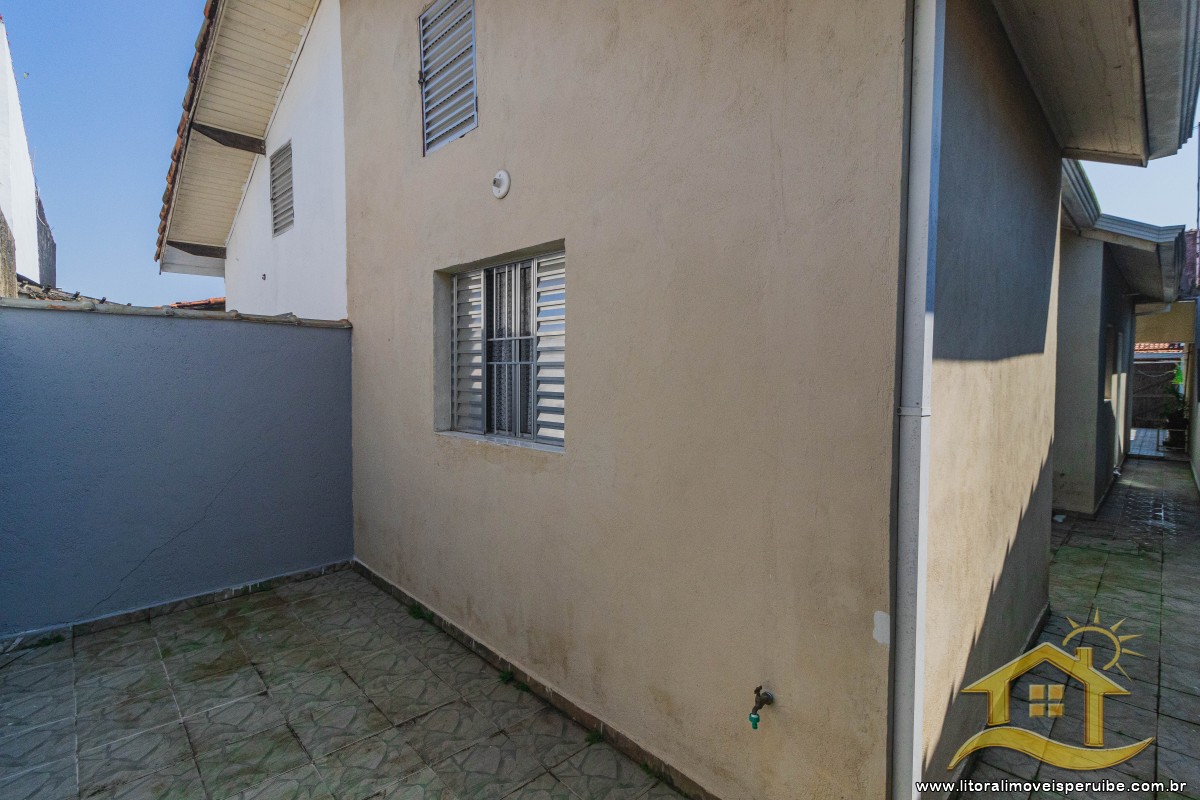 Casa no bairro Jardim Peruíbe, Pós Linha