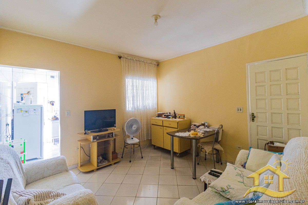 Casa no bairro Jardim Peruíbe, Pós Linha