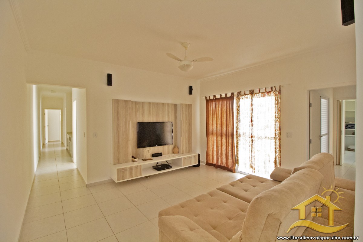 Casa no bairro Residencial Três Marias, Pós Linha