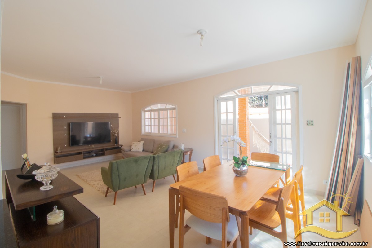 Casa no bairro Três Marias, Lado Linha