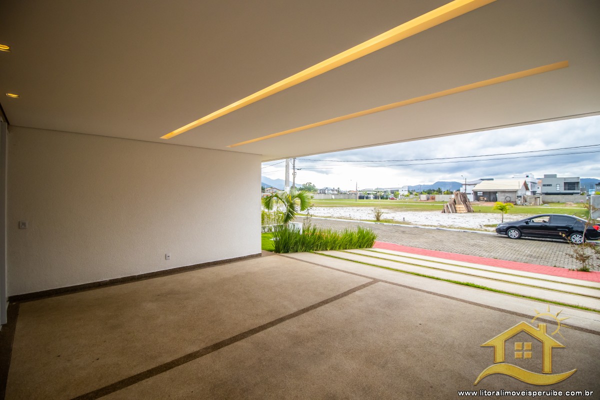 Casa no bairro Residencial Flora Rica, Pós Linha