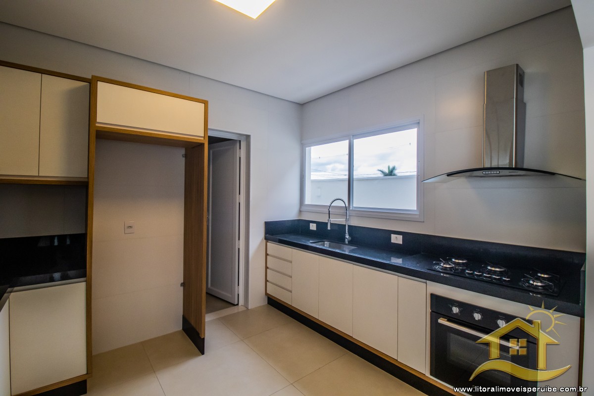 Casa no bairro Residencial Flora Rica, Pós Linha