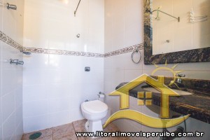 Casa no bairro Centro, Lado Linha