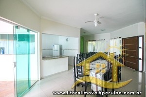 Casa no bairro Belmira Novaes, Lado Praia