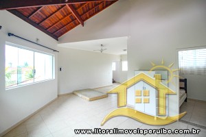 Casa no bairro Belmira Novaes, Lado Praia