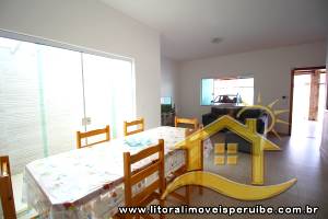 Casa no bairro Belmira Novaes, Lado Linha