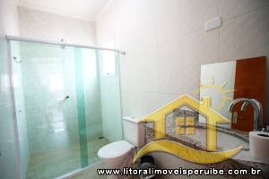 Casa no bairro Belmira Novaes, Lado Linha