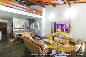 Casa no bairro Bougainvillée II, Lado Linha