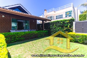Casa no bairro Bougainvillée II, Lado Linha