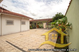Casa no bairro Beira Mar, Lado Linha