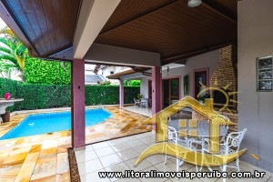 Casa no bairro Bougainvillée II, Lado Linha