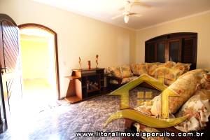 Casa no bairro Belmira Novaes, Lado Praia