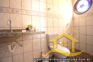 Casa no bairro Belmira Novaes, Lado Praia