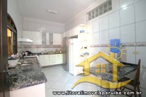 Casa no bairro Belmira Novaes, Lado Praia