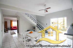 Casa no bairro Belmira Novaes, Lado Praia