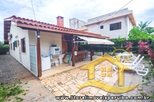 Casa no bairro Bougainvillée II, Lado Linha