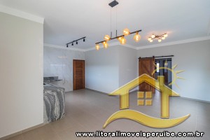 Casa no bairro Jardim Márcia, Lado Linha