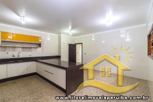 Casa no bairro Centro, Lado Linha