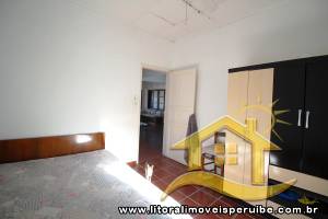 Casa no bairro Belmira Novaes, Lado Linha