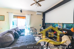 Casa no bairro Jardim Márcia, Lado Linha