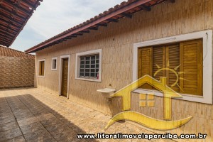 Casa no bairro Oásis, Lado Linha