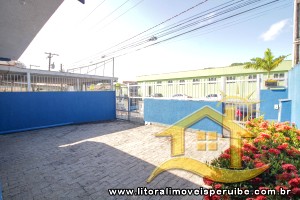 Casa no bairro Centro, Lado Linha