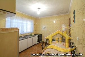 Casa no bairro Centro, Lado Linha