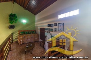 Casa no bairro Belmira Novaes, Lado Linha