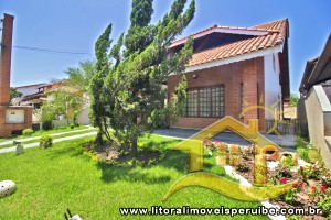 Casa no bairro Bougainvillée III, Lado Linha