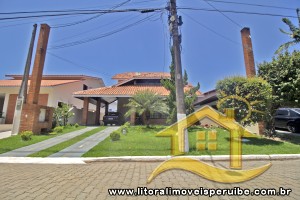 Casa no bairro Bougainvillée III, Lado Linha
