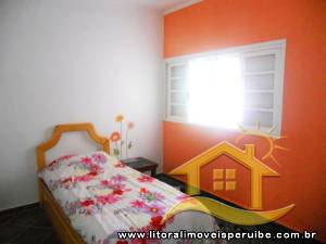 Casa no bairro Oásis, Lado Linha