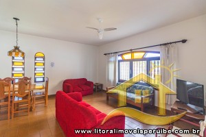 Casa no bairro Oásis, Lado Linha