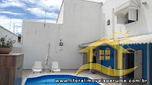 Casa no bairro Belmira Novaes, Lado Praia