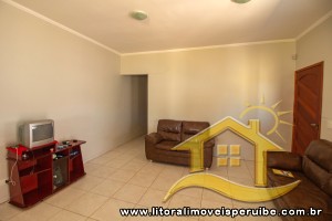 Casa no bairro Belmira Novaes, Lado Linha