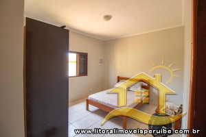 Casa no bairro Belmira Novaes, Lado Linha