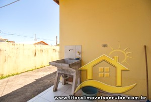 Casa no bairro Belmira Novaes, Lado Linha